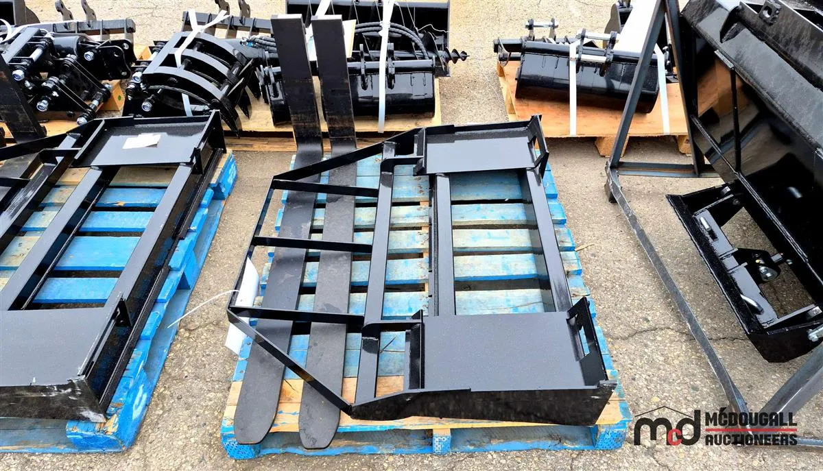 AGT SAI1100 Adjustable Pallet Fork Attachment
UNRESERVED