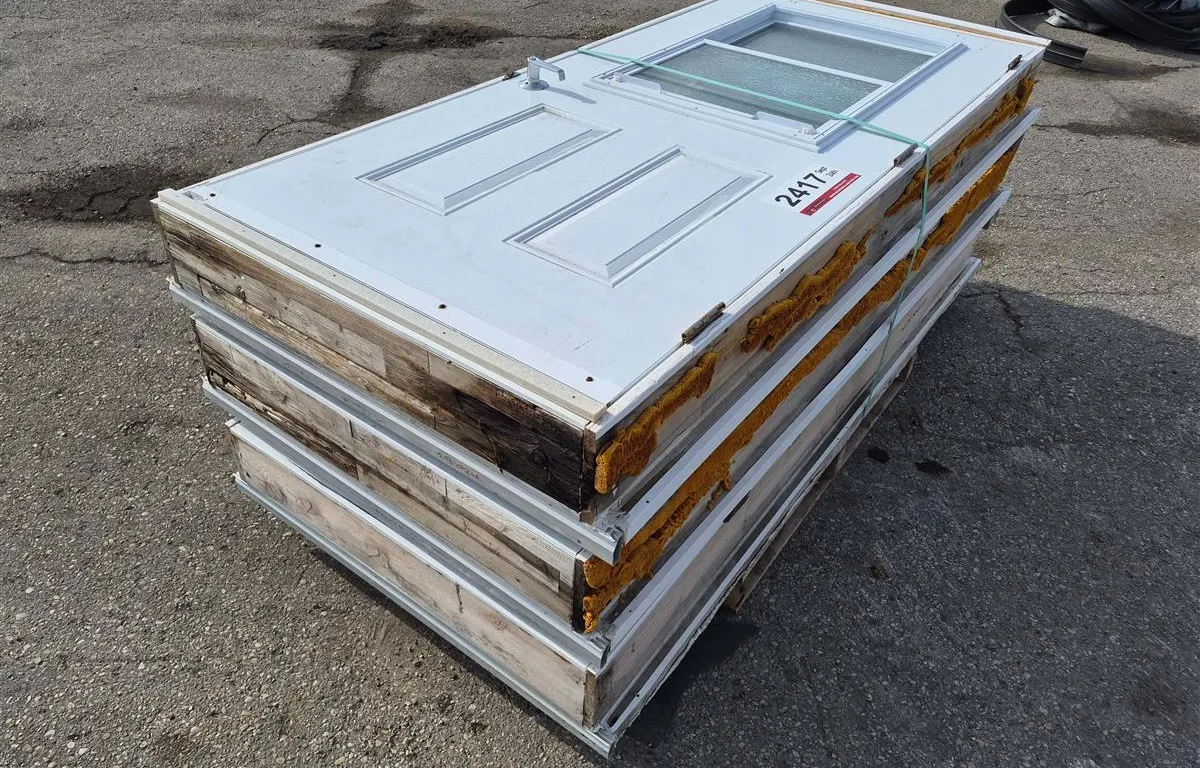 (3) Assorted Exterior Doors
UNRESERVED