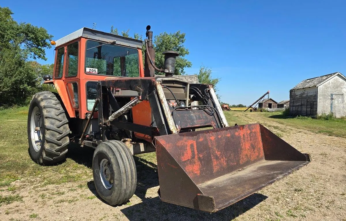 1975 Massey Ferguson 1105 Tractor w/ FEL
UNRESERVED