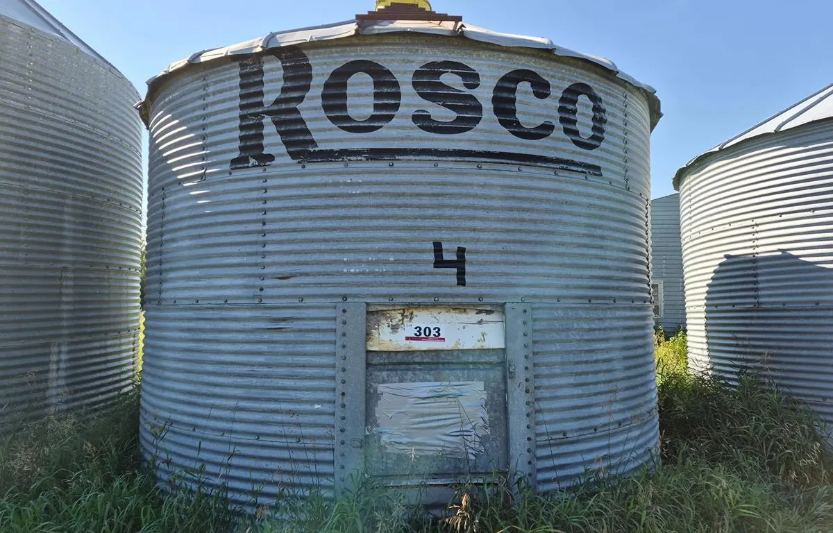Weststeel-Rosco Grain Bin (Approx. 1800 Bushels)
UNRESERVED
