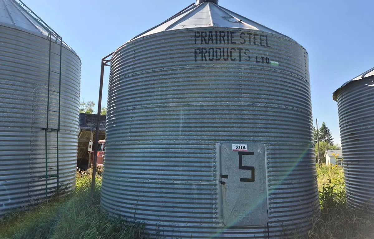 Prairie Steel Products Grain Bin (Approx. 3400 Bushels)
UNRESERVED