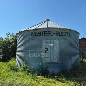 Westeel-Rosco Grain Bin (Approx. 1800 Bushels)
 UNRESERVED