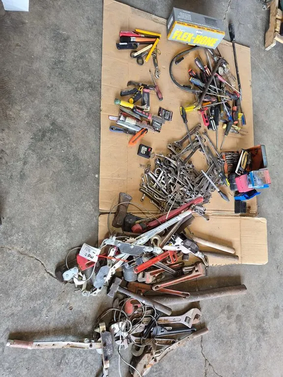 Assorted Hand Tools and Come-Along Pullers
UNRESERVED