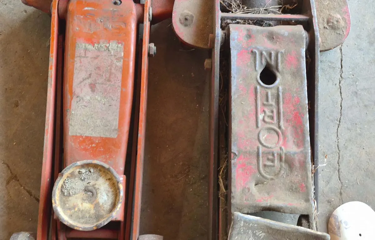 Assorted Automotive Jacks and Jack Stands
UNRESERVED