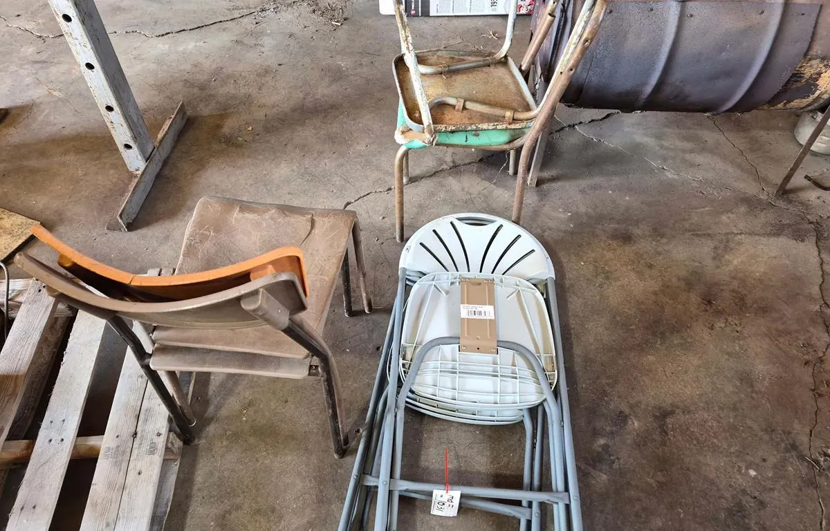 Assorted Folding and Metal Chairs
UNRESERVED