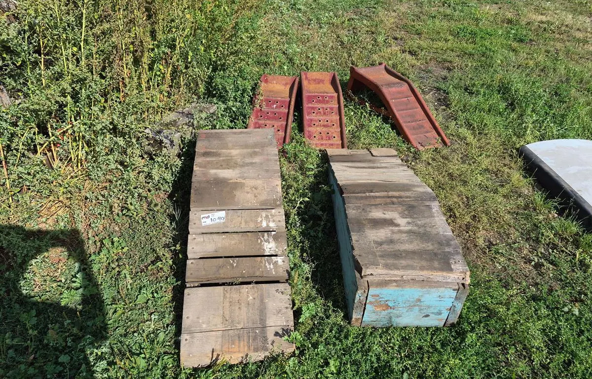 Assorted Wooden and Steel Equipment Ramps
UNRESERVED