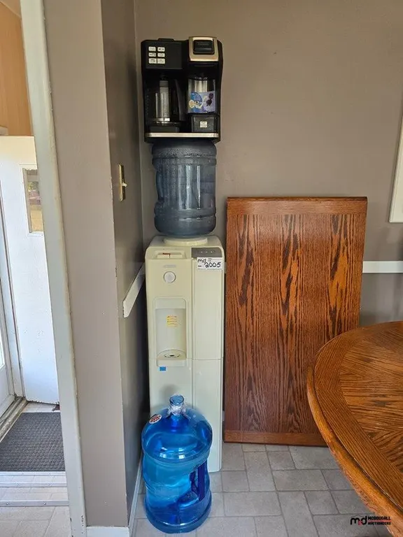 Garrison Water Cooler & Hamilton Beach FlexBrew
UNRESERVED