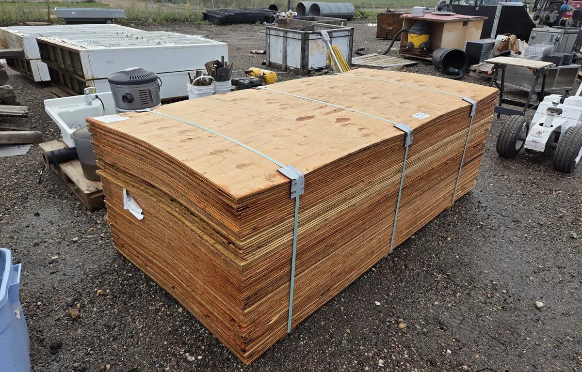 (80) 3/8" 4x8 CSP/DFP No Stamp Plywood (Unused)
UNRESERVED