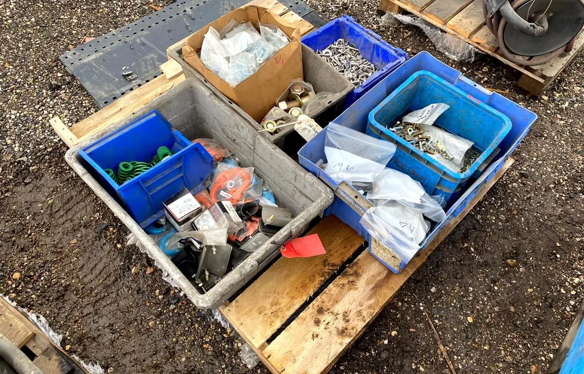 Pallet of Assorted Hardware
UNRESERVED