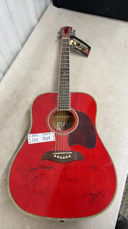 Guitar Signed by Zac Brown at Country Fest. No COA