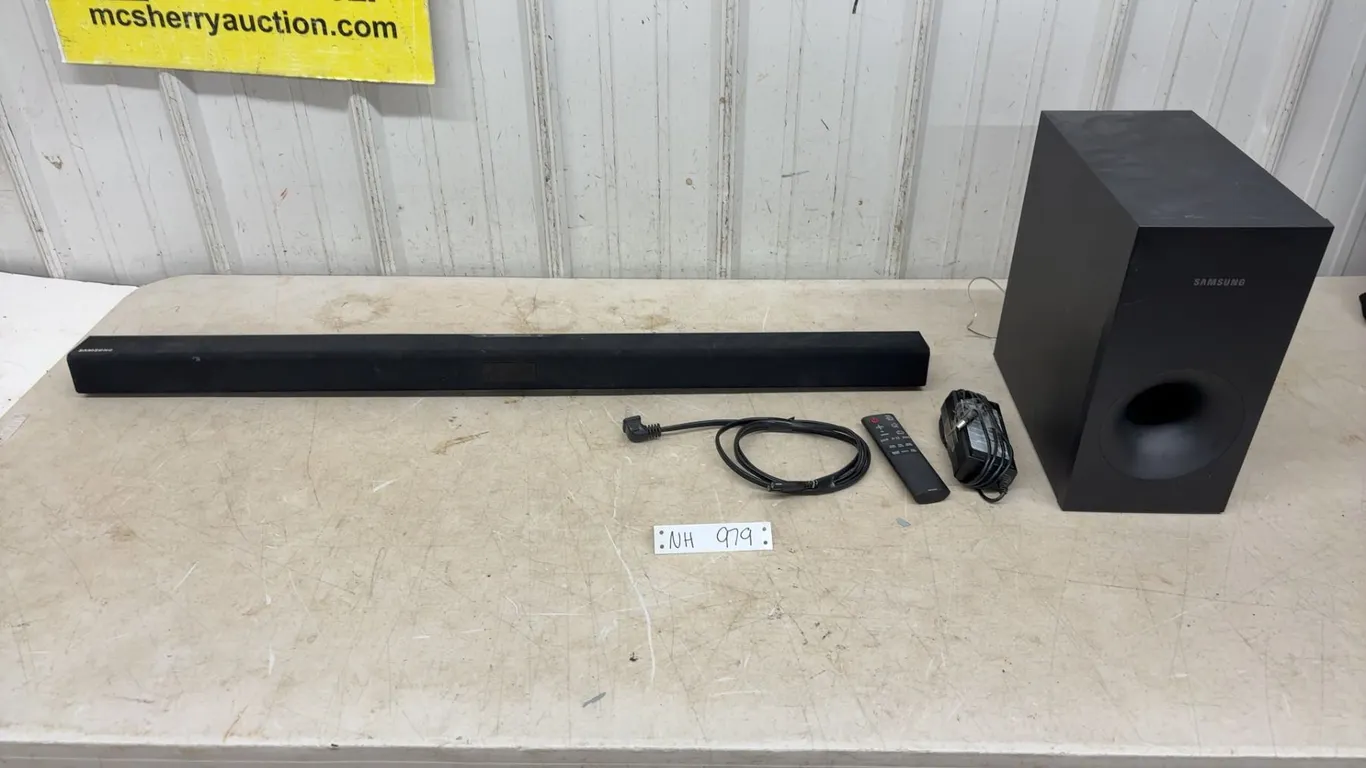 Samsung Soundbar and Subwoofer, with Remote and Power Cord