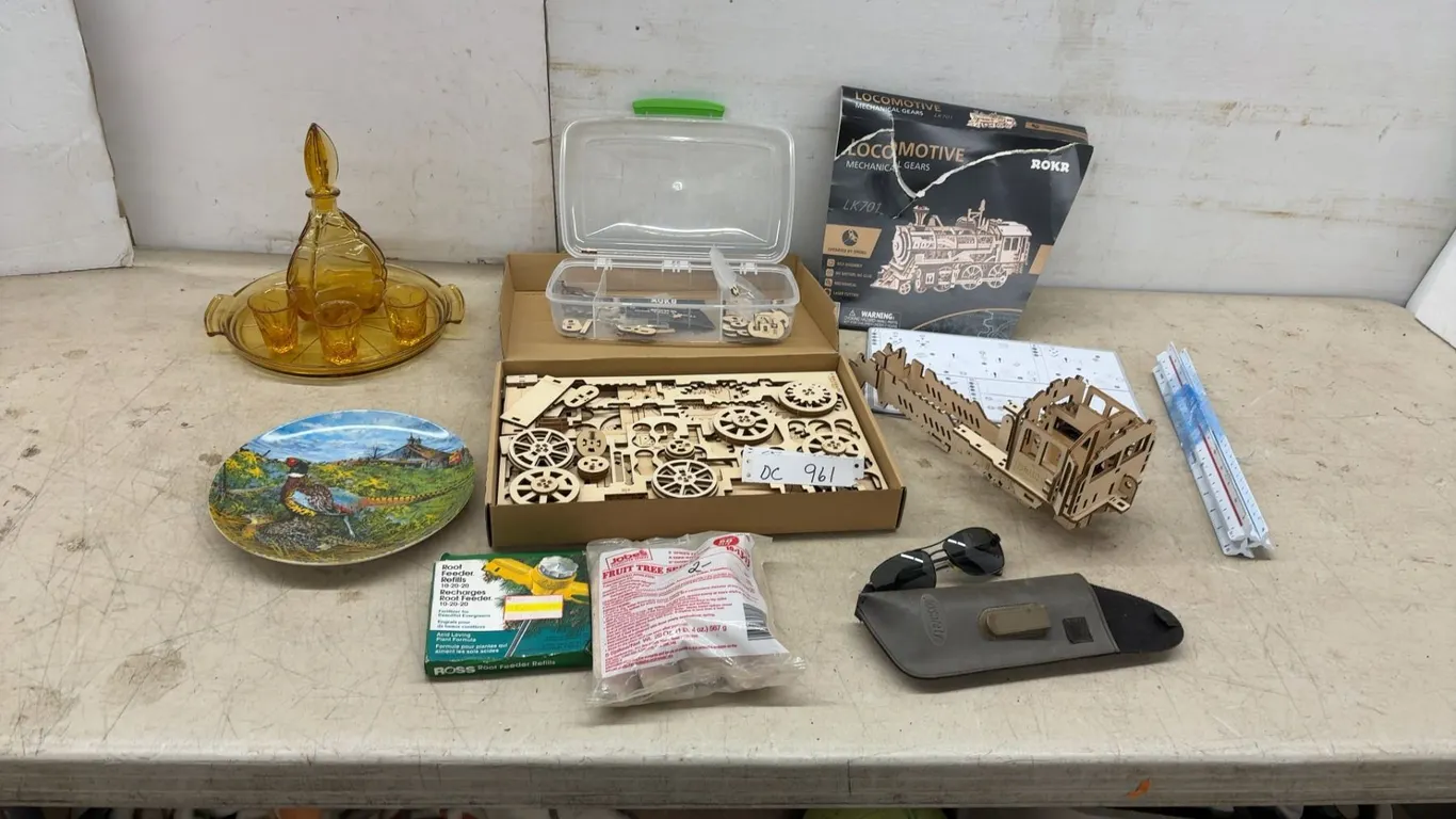 Locomotive Mechanical Gears Wooden Puzzle Kit, Collector Plate, Amber Glass Decanter Set