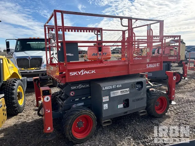 2017 Skyjack SJ6826 RT 4x4 Dual Fuel Scissor Lift