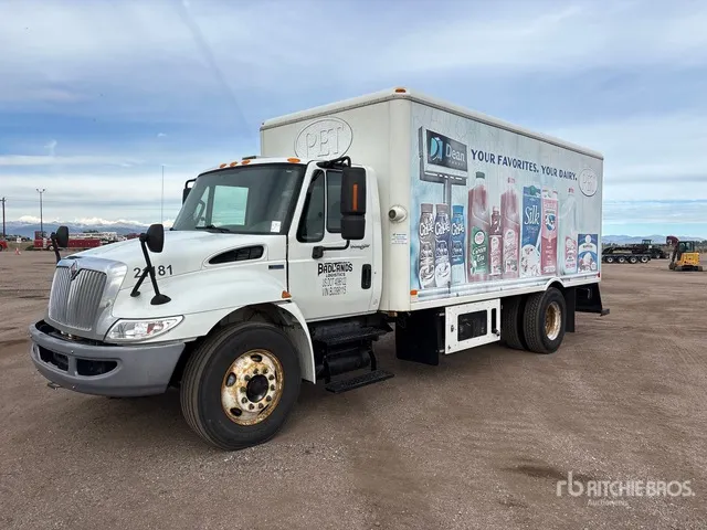 2011 International 4000 4x2 Refrigerated Truck