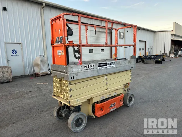 2014 JLG 2630ES Electric Scissor Lift