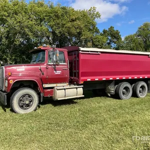 1988 Ford L9000 6x4 Grain Truck