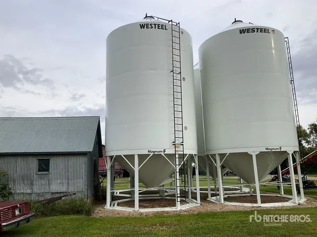 2014 Westeel 1620 Magnum-F +/- 130 ton Fertilizer Hopper Grain Bin