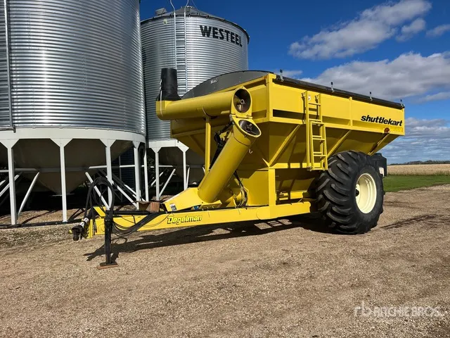 1996 Degelman Shuttle Kart 800 800 bu S/A Grain Cart