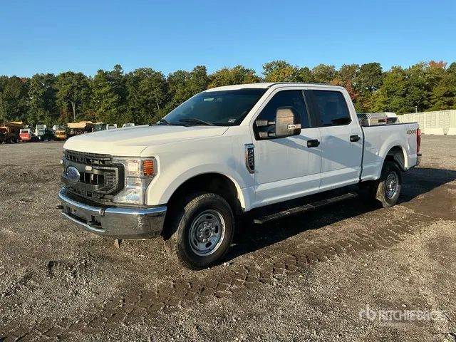 2022 Ford F-250 XL 4x4 Crew Cab Pickup