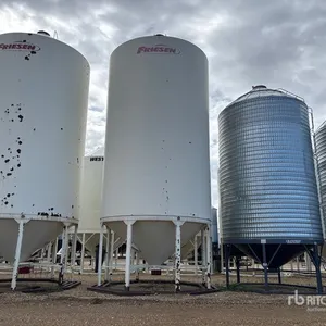 Friesen +/- 165 ton 5 Ring Fertilizer Hopper Grain Bin