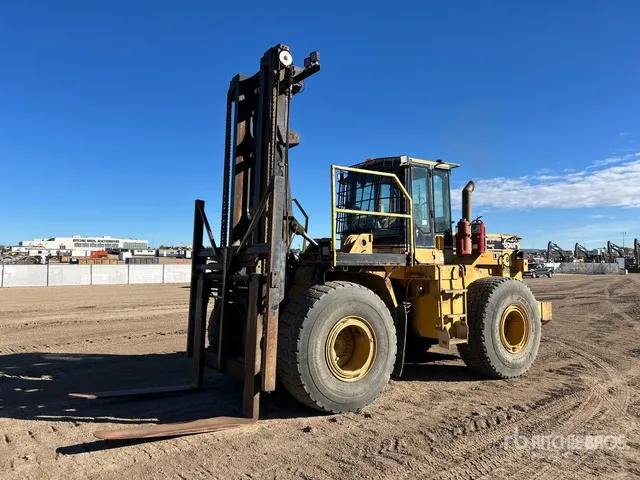 1997 Cat 950F Series II 27000 lb 4x4 Rough Terrain Forklift