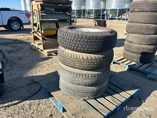 Quantity of (4) Kelly 235/85R16 Tires
