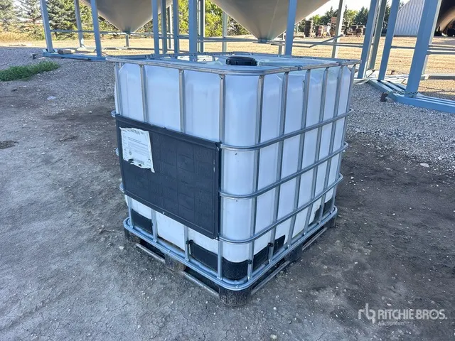 1000 L Poly Tote