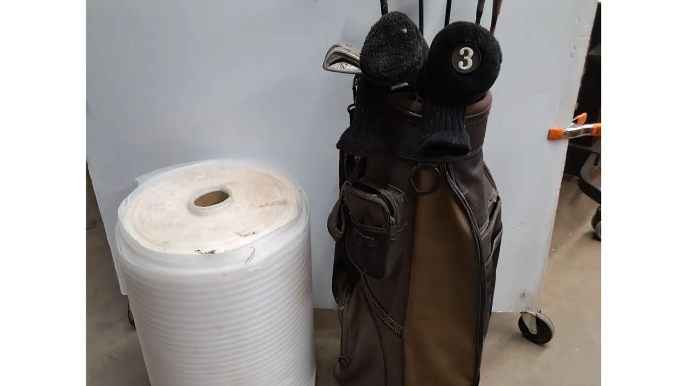 * Partial Set of Right-Handed Golf Clubs & Bag, Roll of Foam Packing - Pickup Only