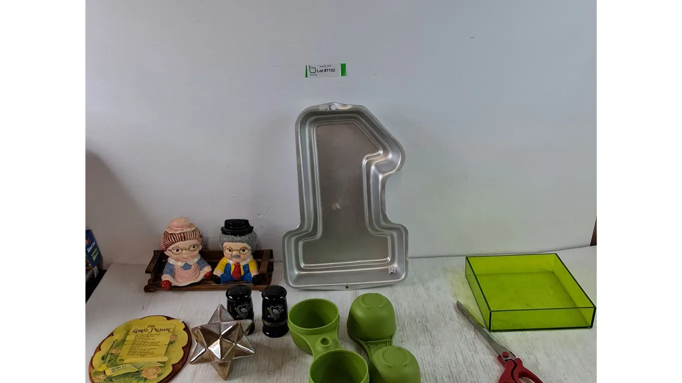 (2) Tupperware Containers No Lids, Scissors, 1 Shaped Cake Tray, Pittsburgh Penguins Spice Shakers,