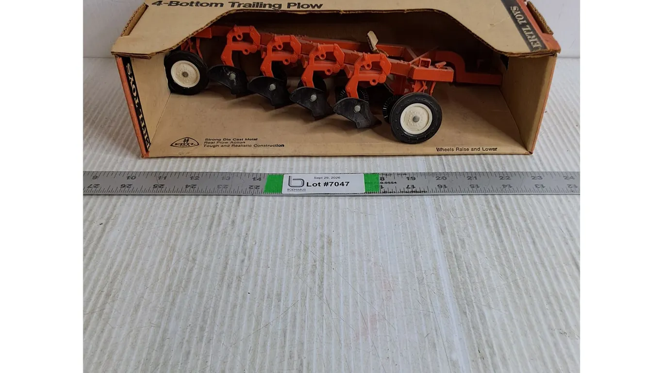 (1) Vintage ERTL 1:16 Die-Cast 4-Bottom Trailing Plow (NOS)