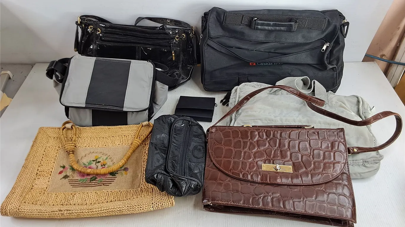 Assorted Purses, Bags & Wallet