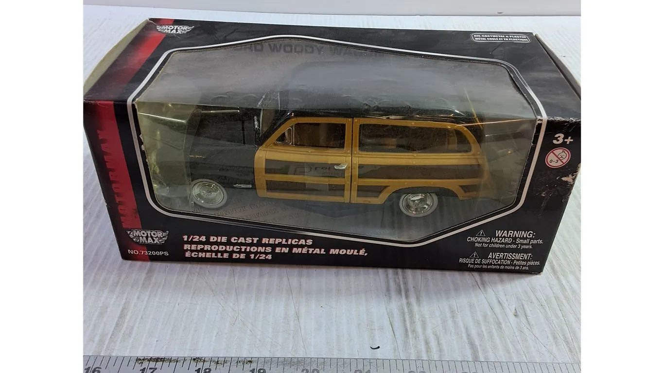 1/24 Die Cast Replica