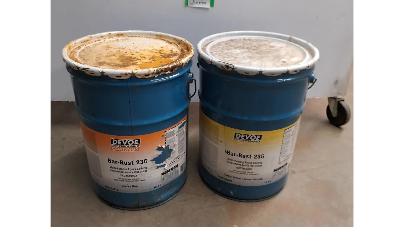 * (2) Sealed 18.9L Pails of Devoe Bar-Rust 235 -Yellow & Black) - Pickup Only