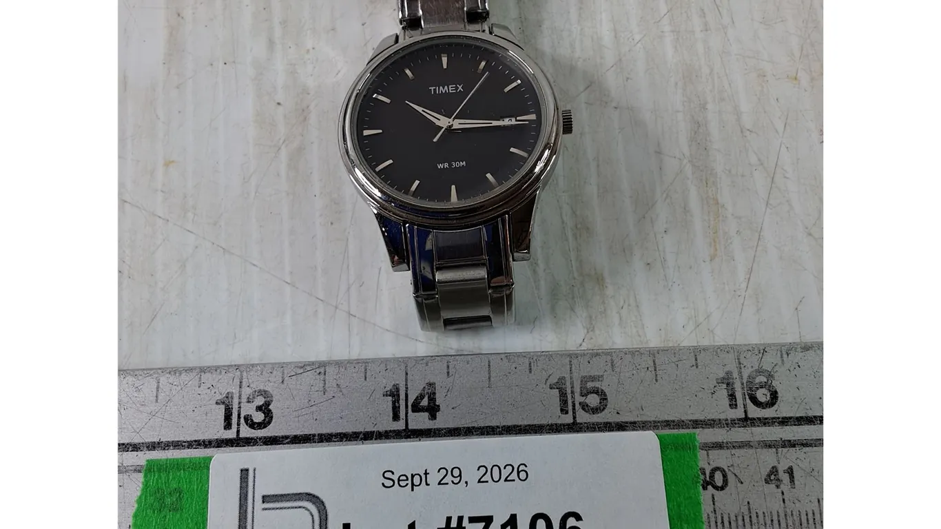 Timex Quartz Watch, Silver with Black Face, Small Band Size, Working