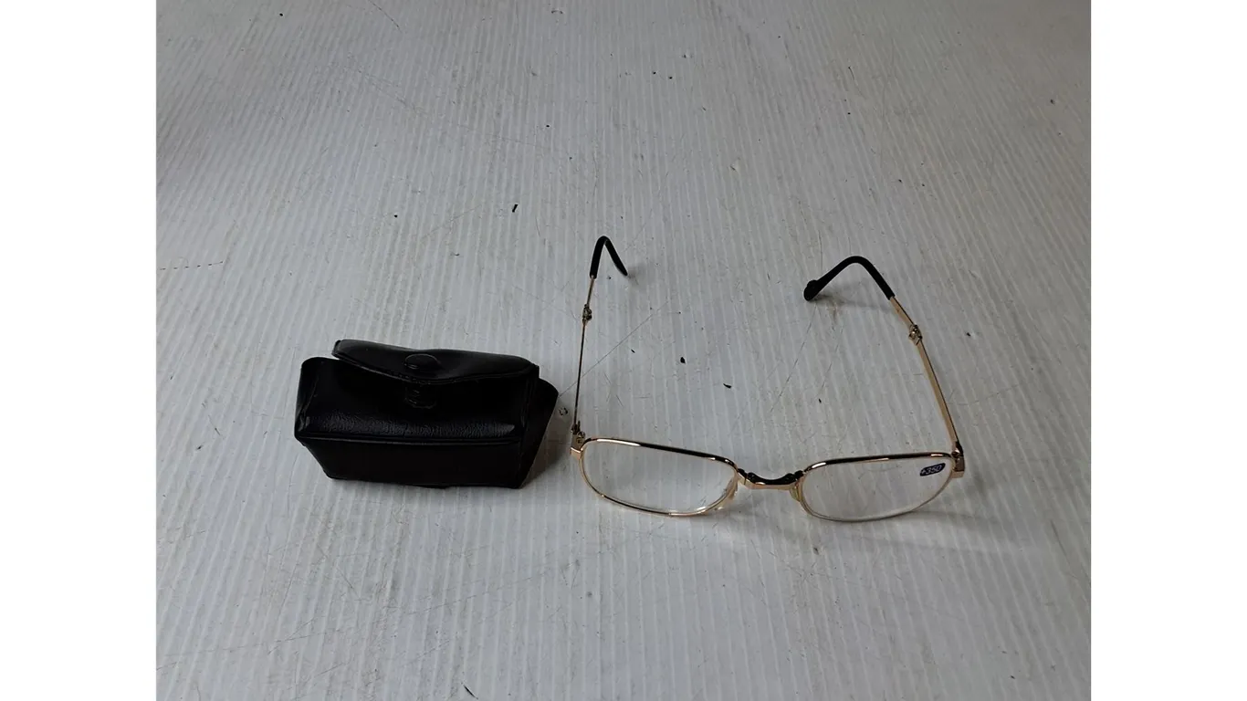 Foldable Eyeglasses ( as is)
