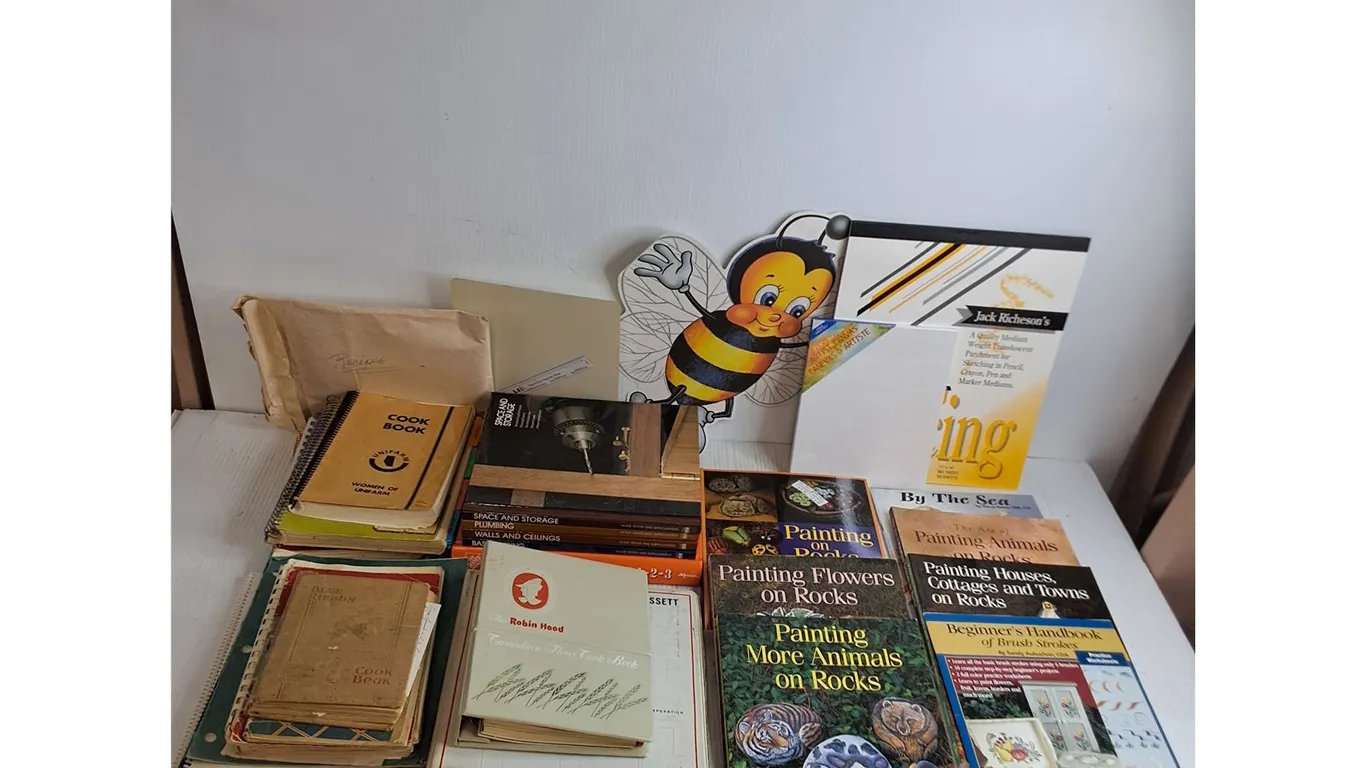 Large Quantity of Books (Painting, DIY, Vintage Cooking Recipes), Misc.