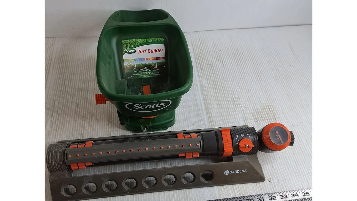 Scotts Fertilizer Spreader, Gardena Adjustable Sprinkler w/Timer