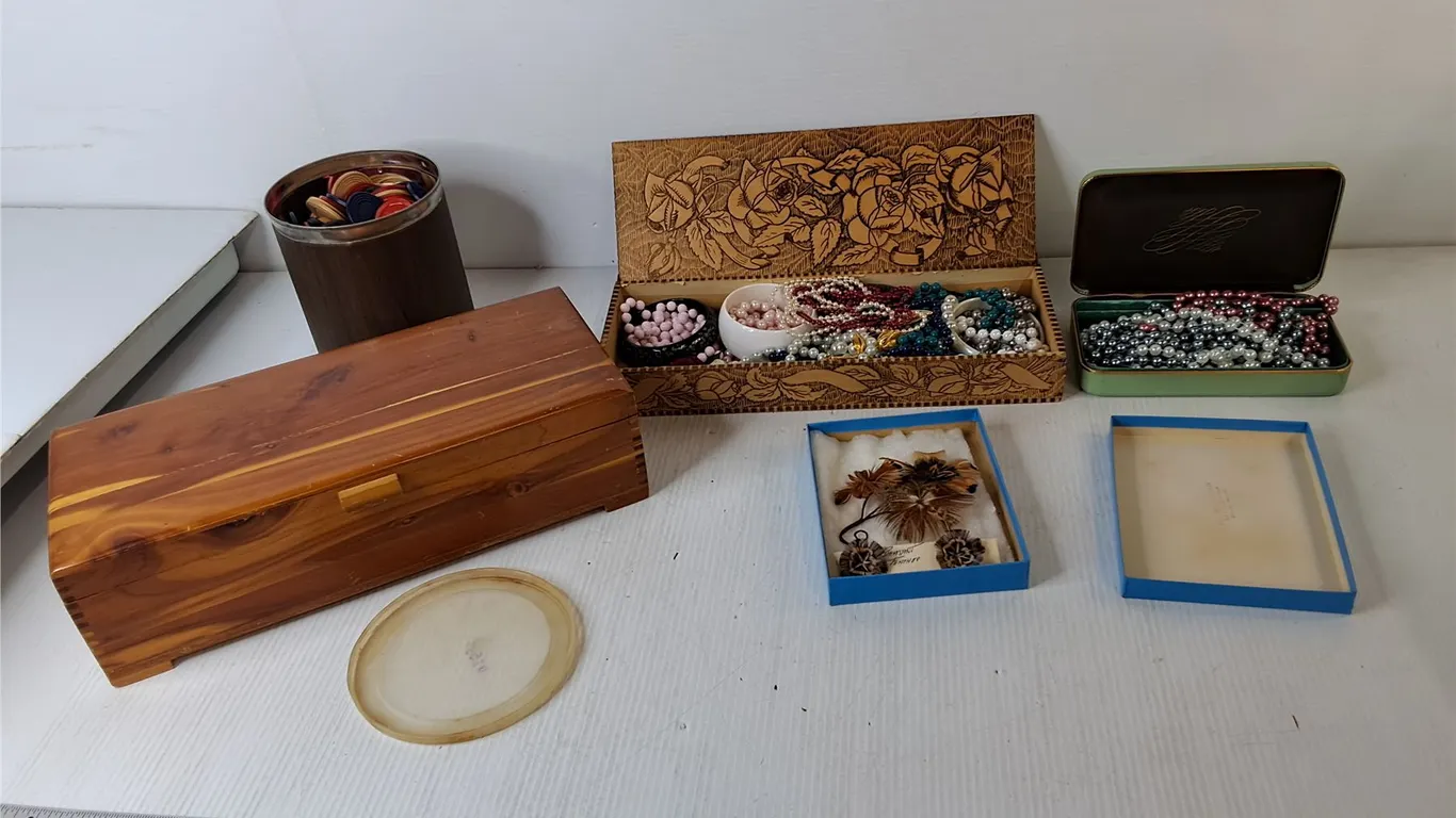 Wooden Storage Box 13.25" x 6" x 3.75", Women's Jewelry, Game Pieces
