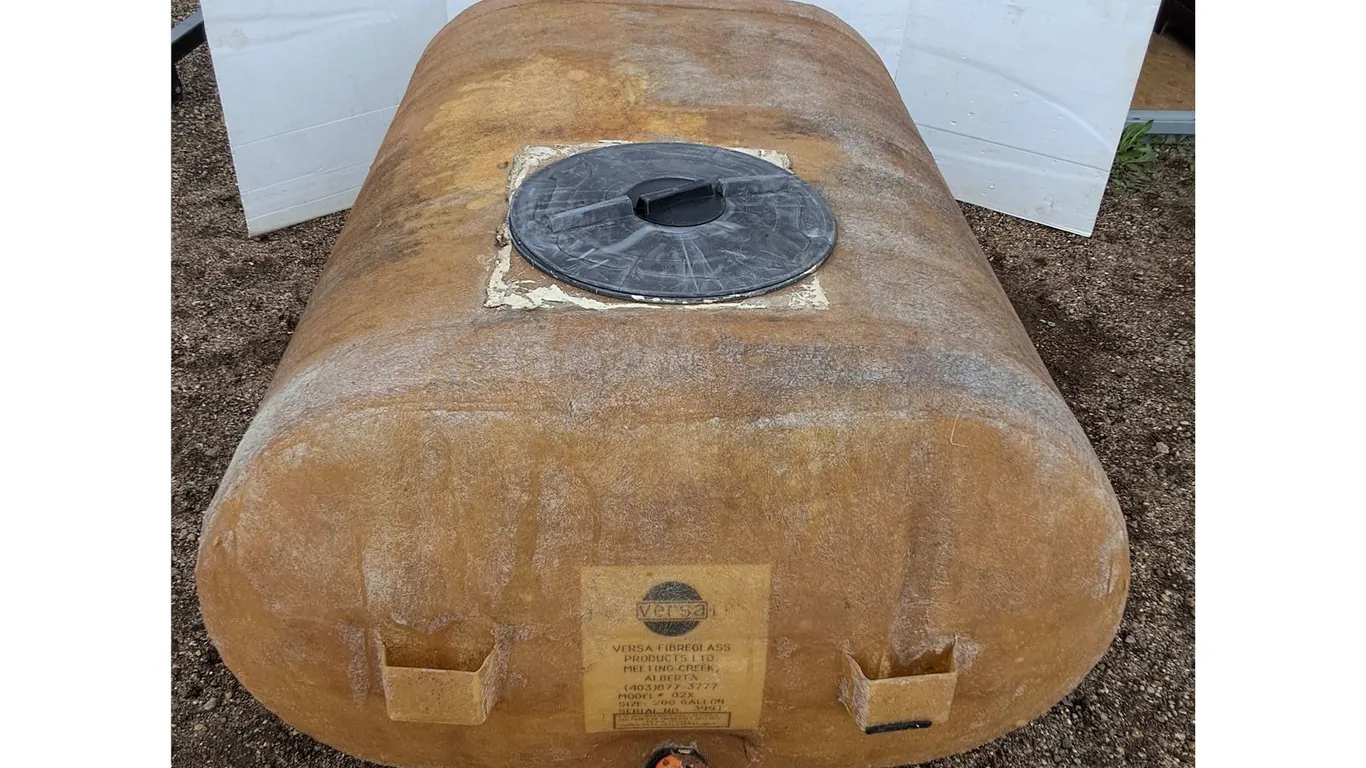 **Versa Fibreglass Fluid Tank No Shipping