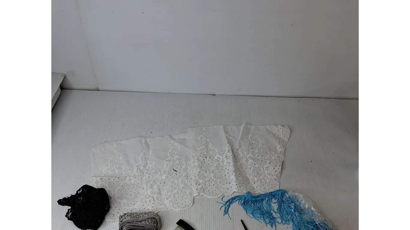 Various Hair Pieces, Fabric, Misc