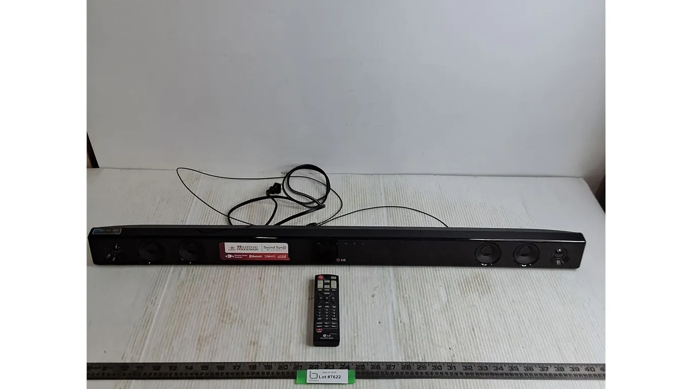 LG 37" Soundbar w/Optical & Power Cords, Remote - Powers On - Cannot Ship