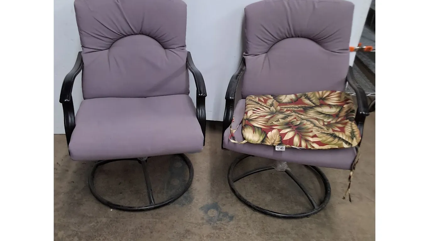 * (2) Swivel Rocking Chairs w/Lavender Cushions & Extra Cushion - Cannot Ship