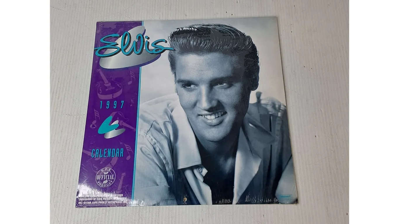 Elvis 1997 Calendar (NIB)