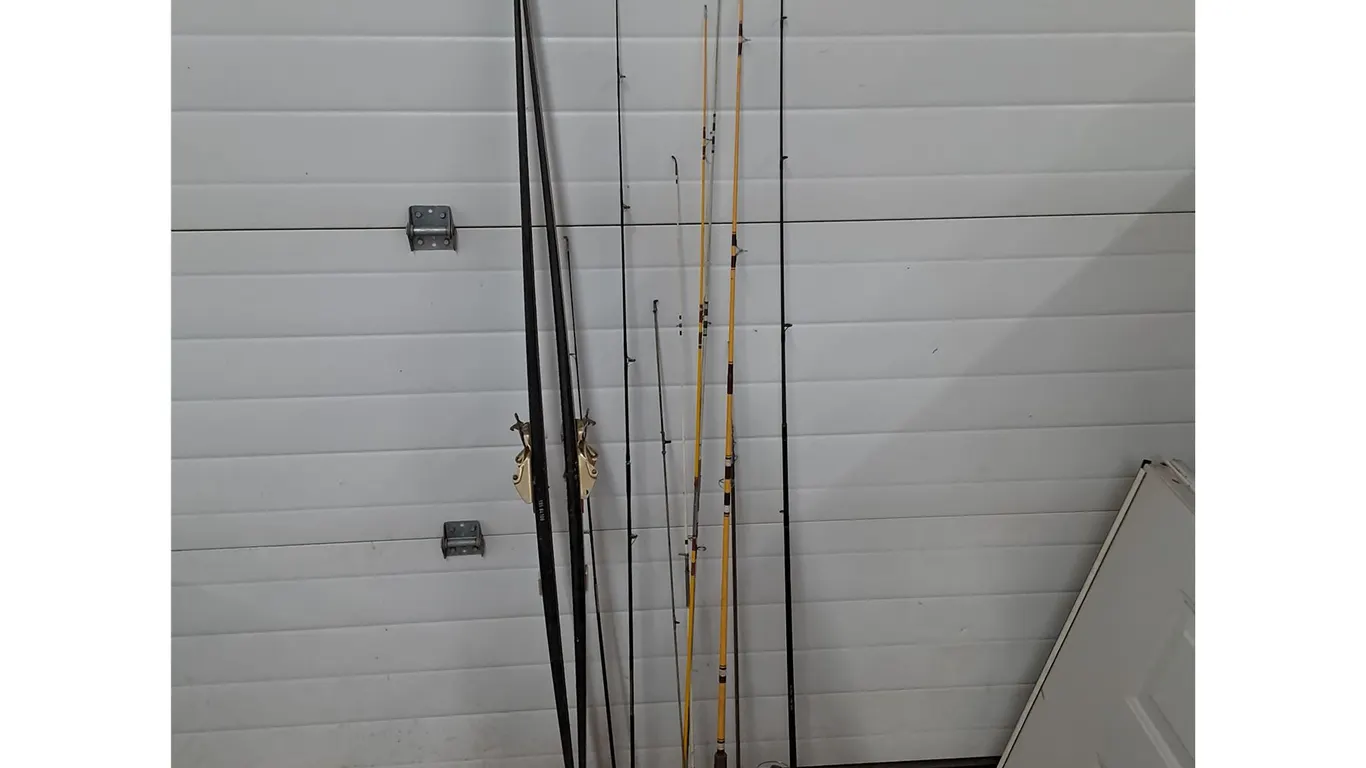 *(8) Fishing Rods & Skilom Skis - PICKUP ONLY