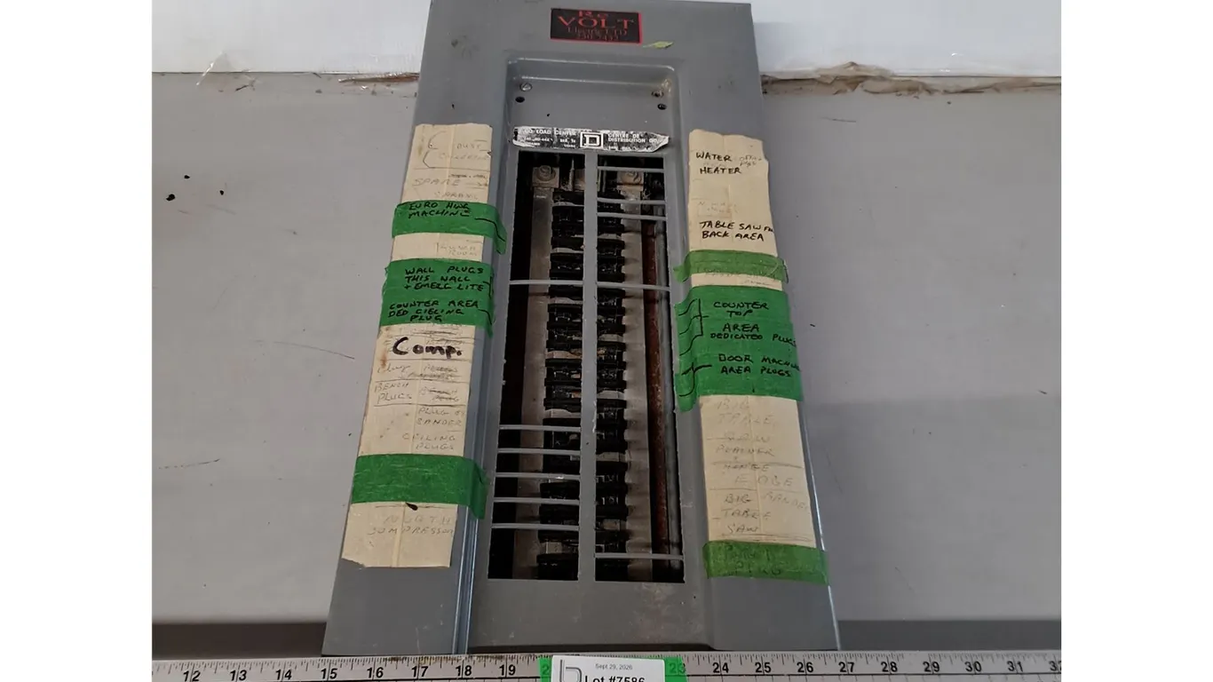 Electrical Panelboard 32"x12"x5" ( cannot ship)