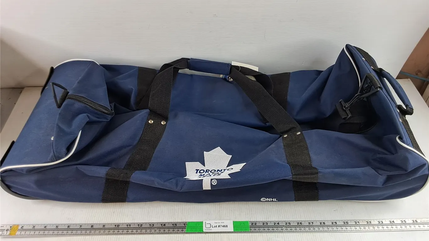 Toronto Maple Leafs Sports Bag 36" x 14", Pickup Preferred