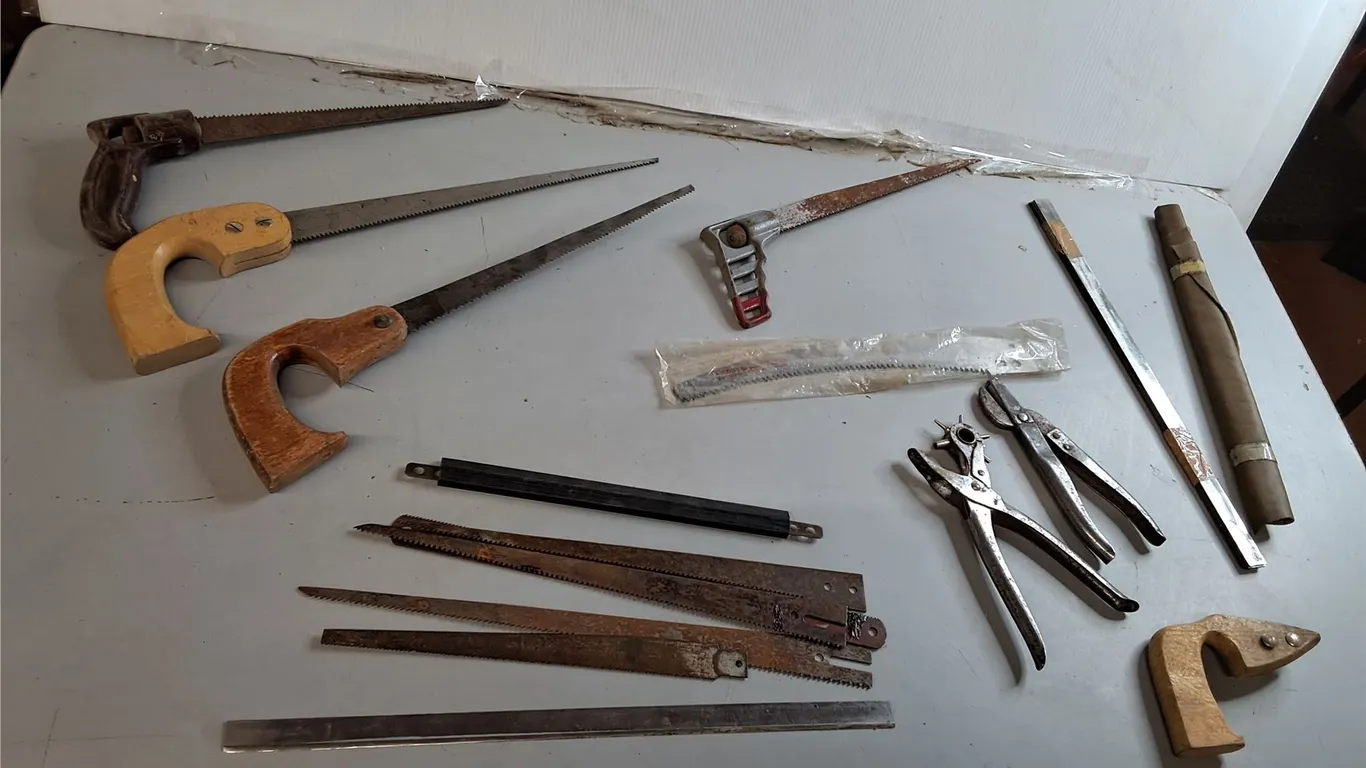 Keyhole Saws up to 19.5", Blades, Leather Punch Pliers, Misc. Can't Ship