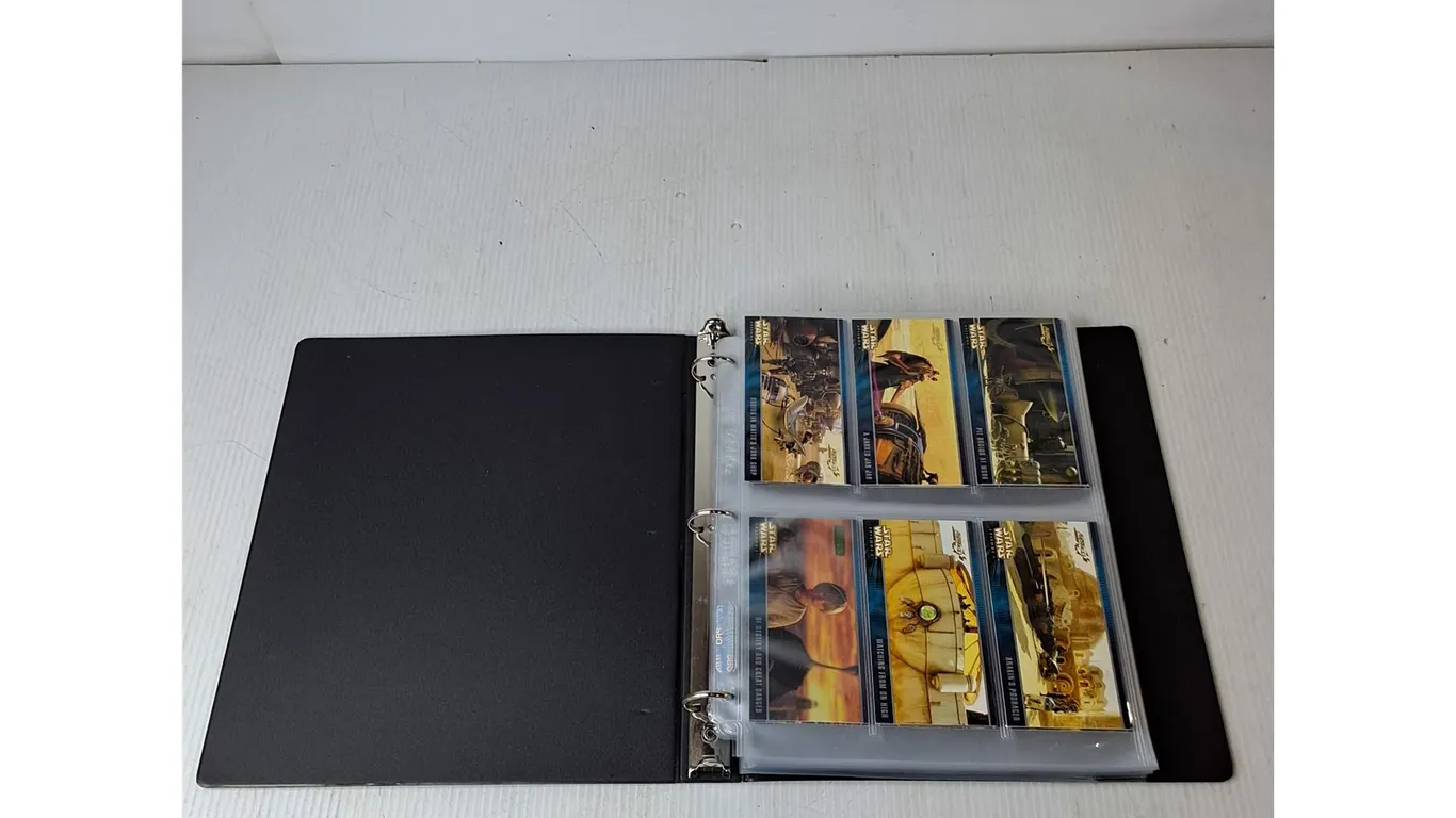 Binder Of Star Wars Cards ( cannot authenticate)