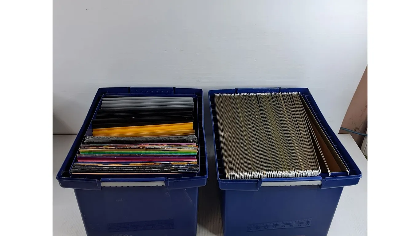 File Bins, Pickup Only