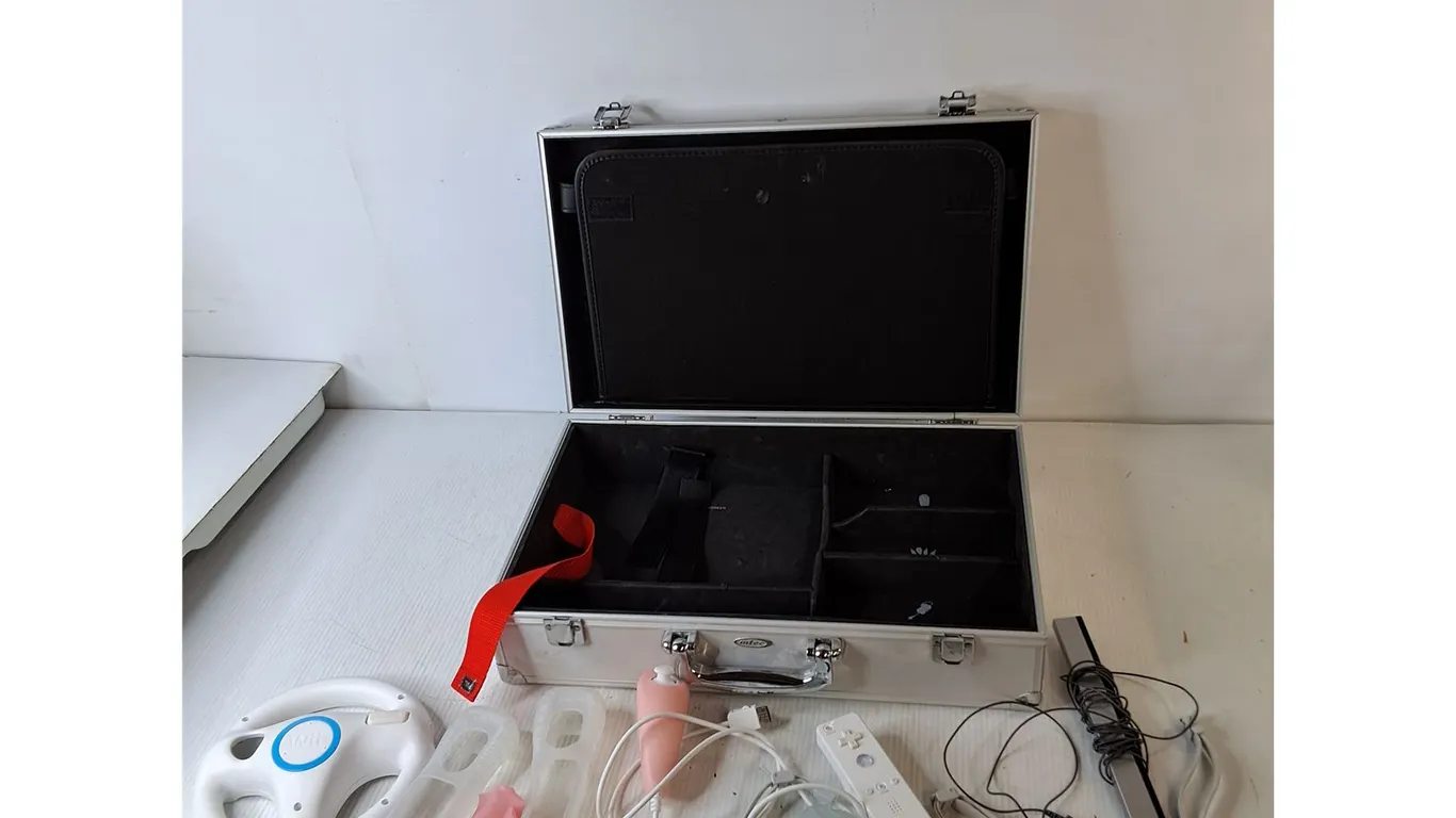 Metal Storage Case & Wii Accessories- Sensor Bar, Remote, Wheel, Misc.
